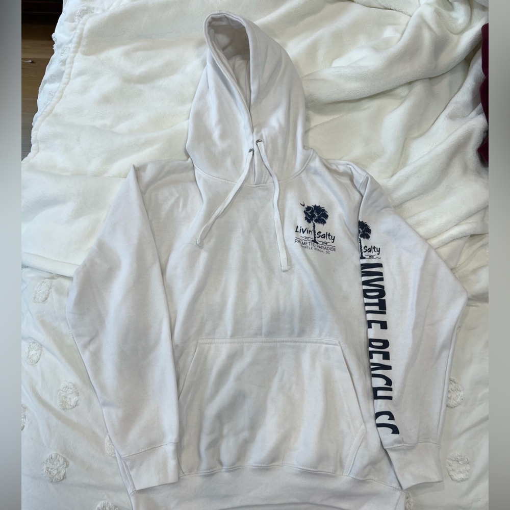 NWOT white and navy women’s med Myrtle Beach hoodie